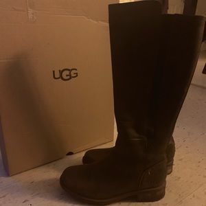 Ugg  W Vinson Size 9.5